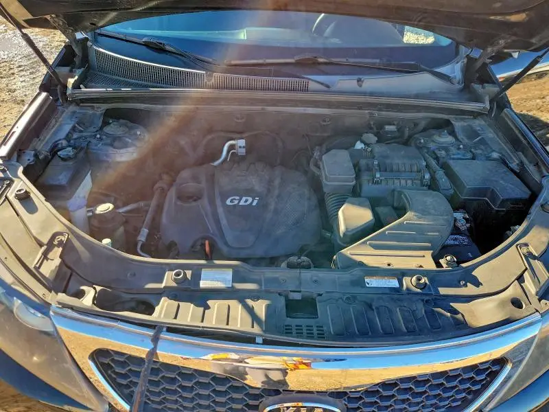 2012 KIA SORENTO BASE  