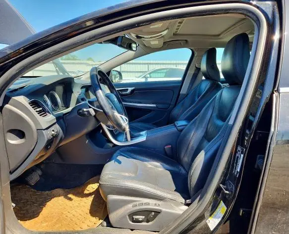 2013 VOLVO S60 T5  