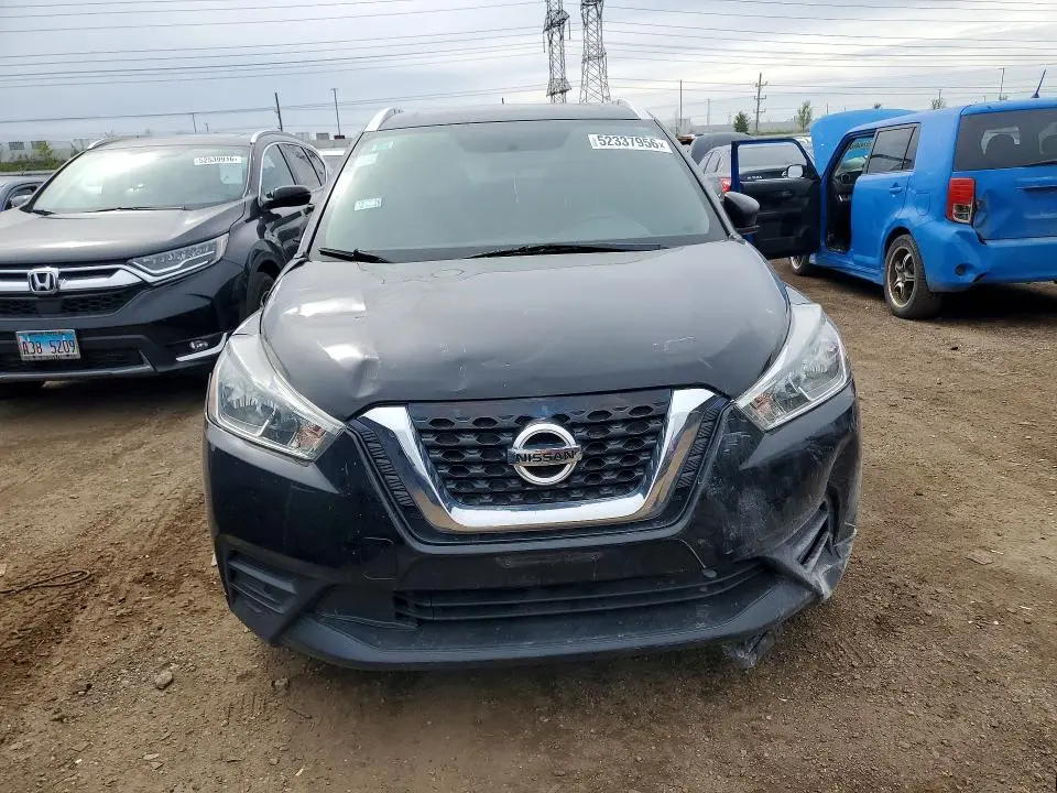 2018 NISSAN KICKS S  