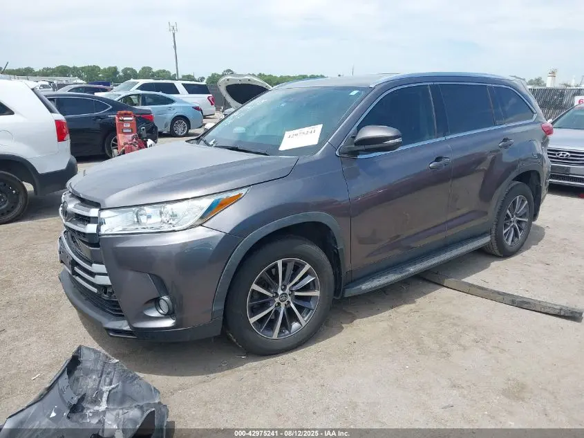 2019 TOYOTA HIGHLANDER XLE