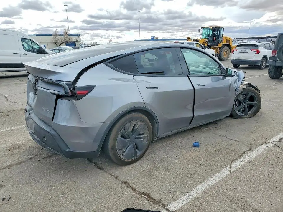 2026 TESLA MODEL Y   