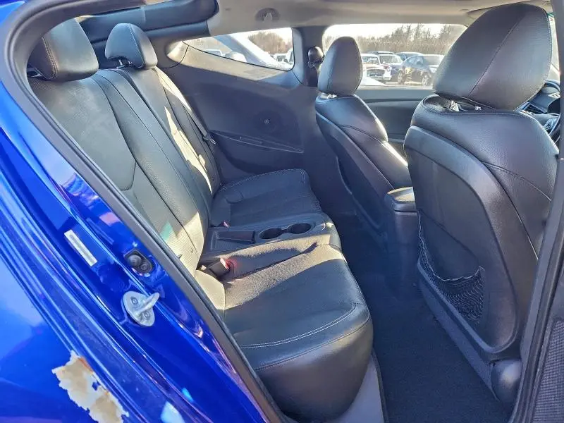 2013 HYUNDAI VELOSTER TURBO  