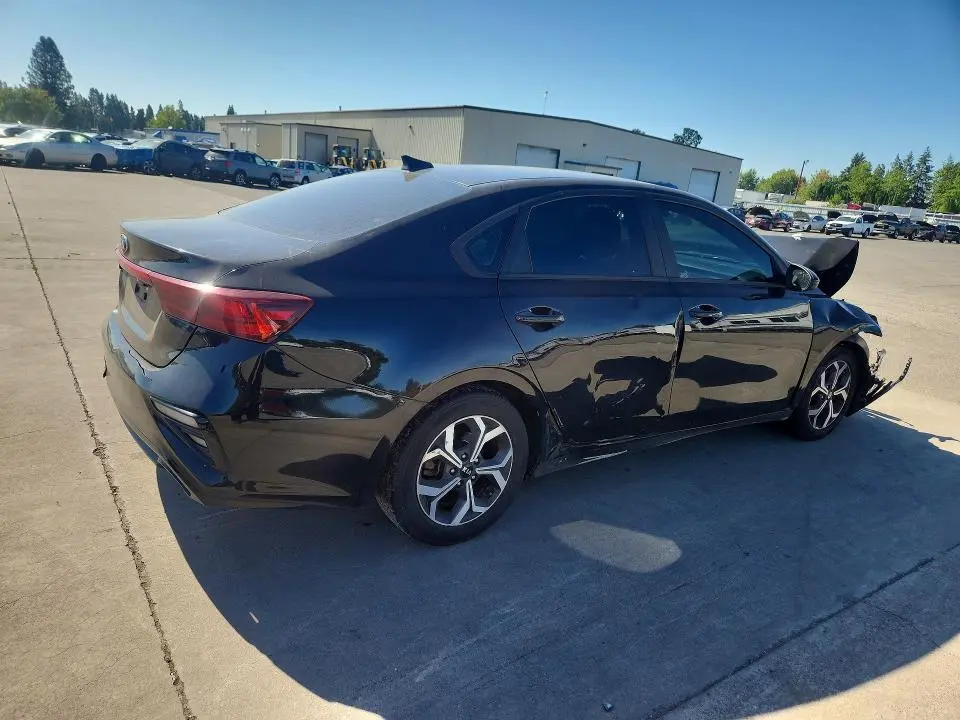 2021 KIA FORTE LXS  