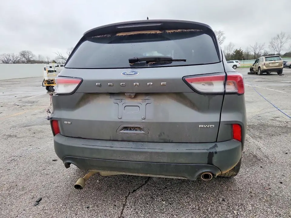 2022 FORD ESCAPE SE  