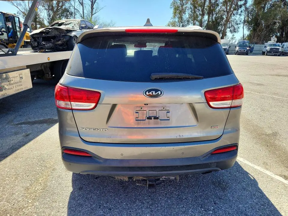 2016 KIA SORENTO LX  