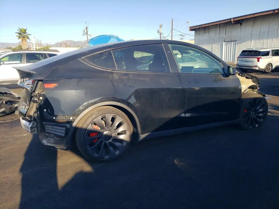 2024 TESLA MODEL Y   