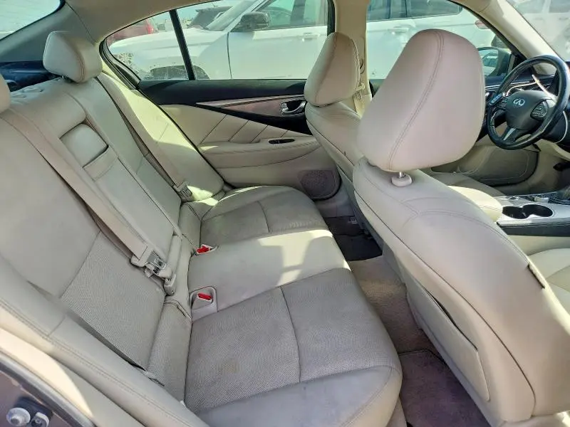2015 INFINITI Q50 PREMIUM  