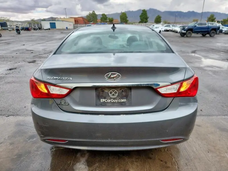 2012 HYUNDAI SONATA GLS  