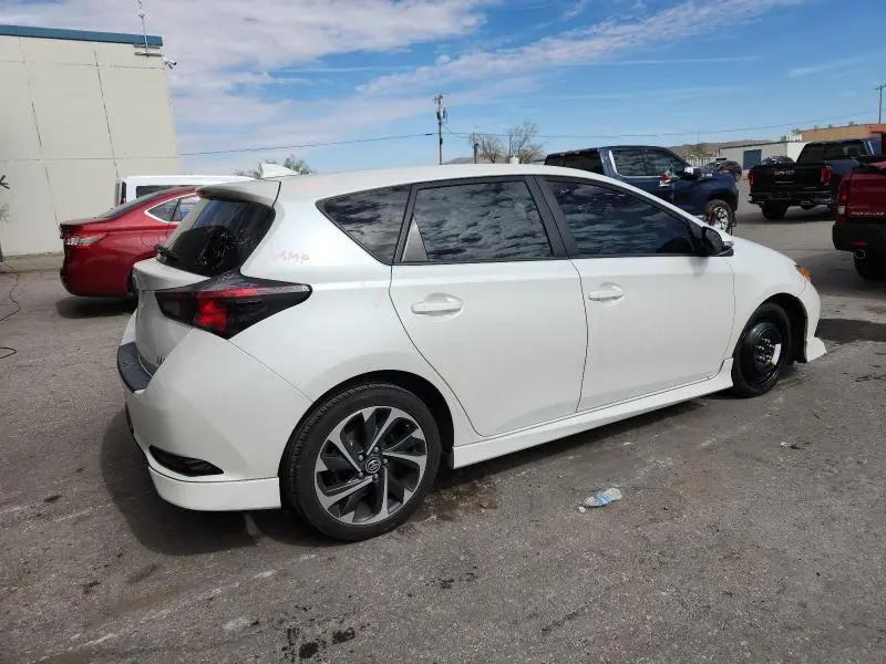 2018 TOYOTA COROLLA IM   