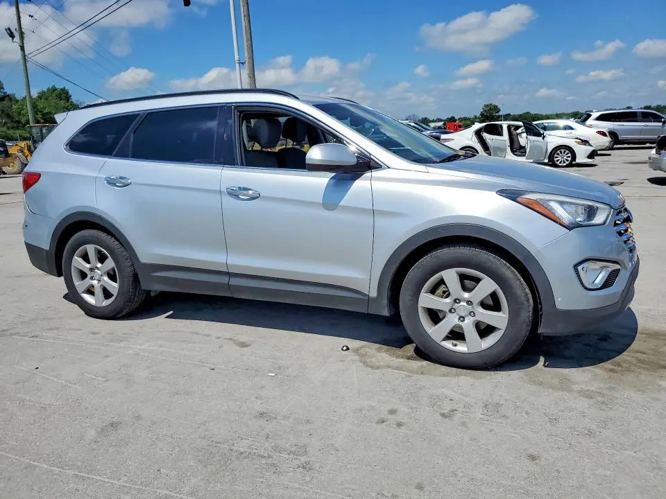 2016 HYUNDAI SANTA FE SE  