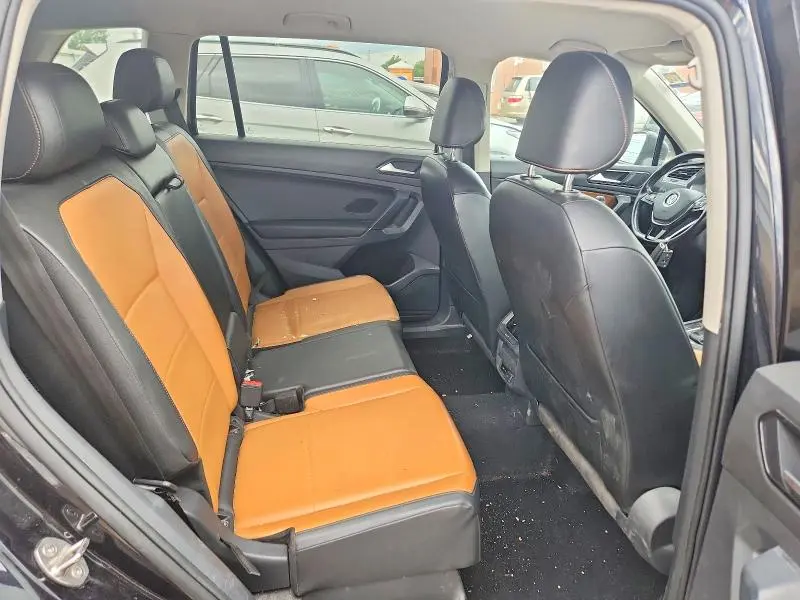 2018 VOLKSWAGEN TIGUAN SE  