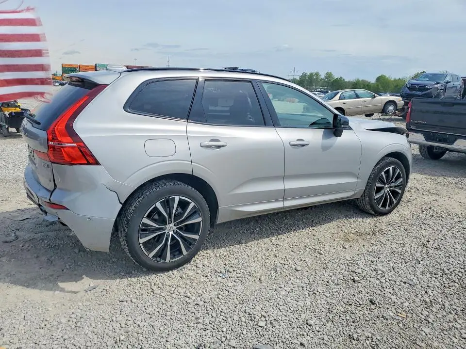 2025 VOLVO XC60 PLUS  