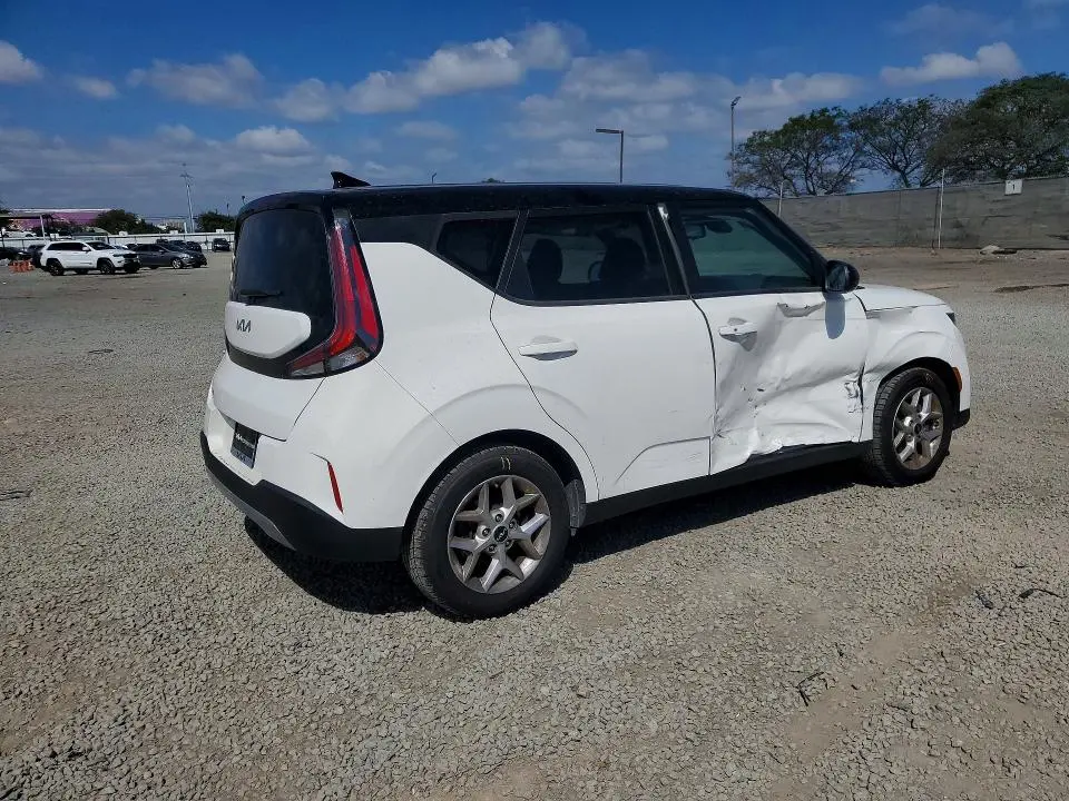 2024 KIA SOUL S  