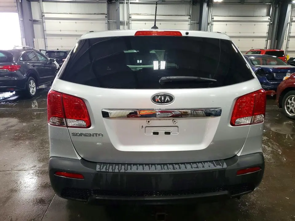 2012 KIA SORENTO LX  