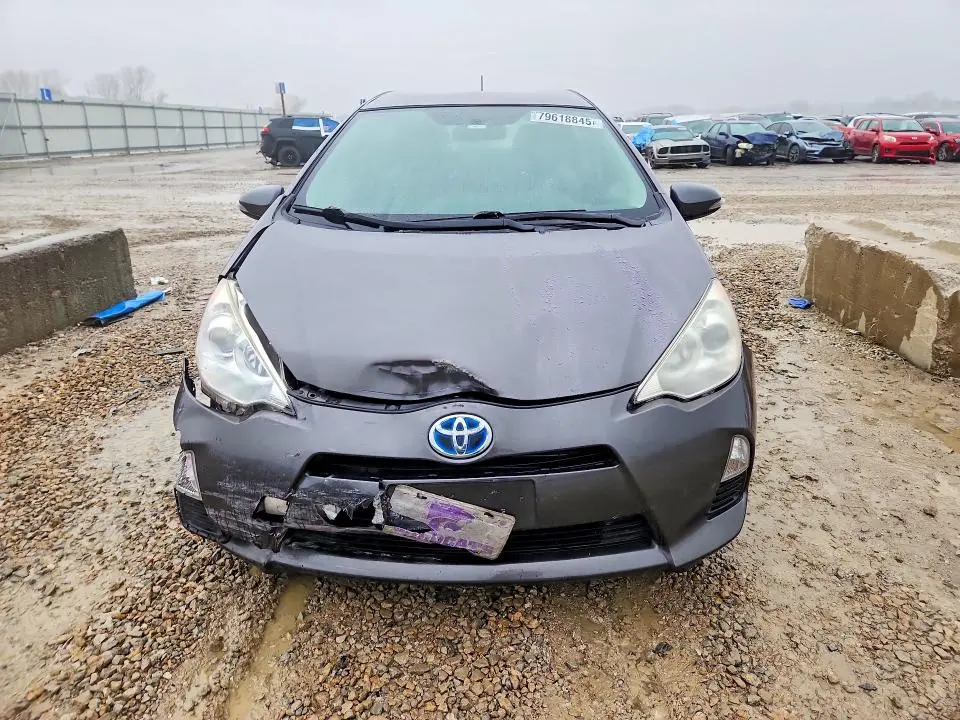 2014 TOYOTA PRIUS C ONE  