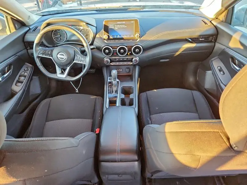 2022 NISSAN SENTRA SV  