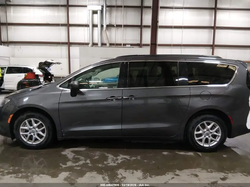 2021 CHRYSLER VOYAGER LXI