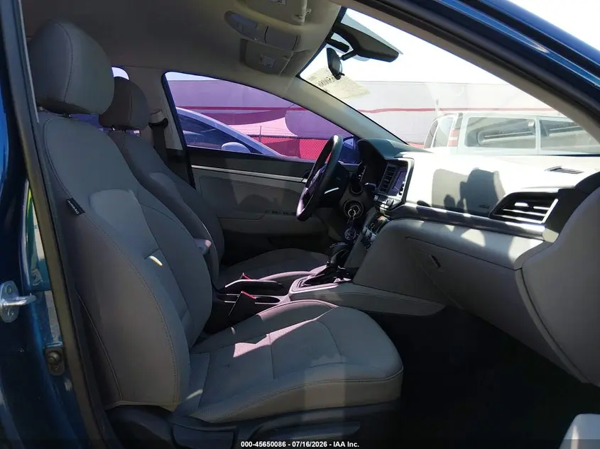 2020 HYUNDAI ELANTRA SE