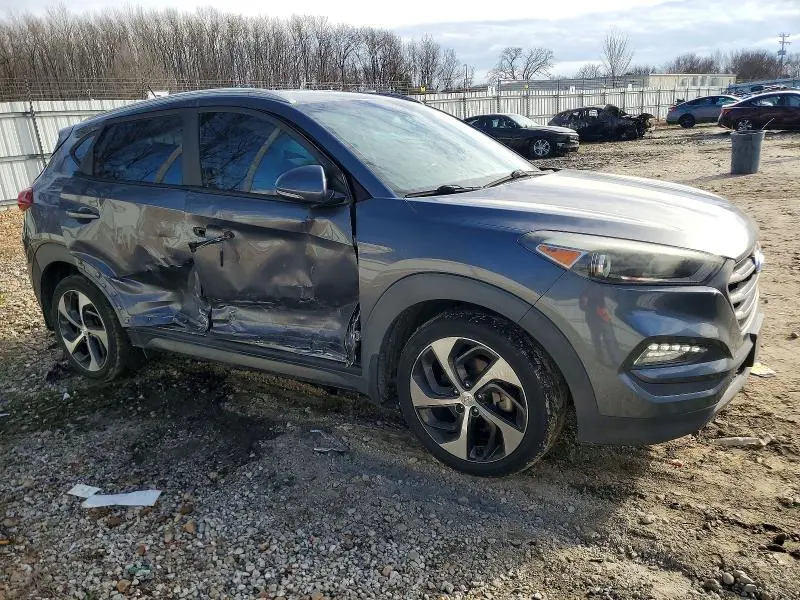 2016 HYUNDAI TUCSON   