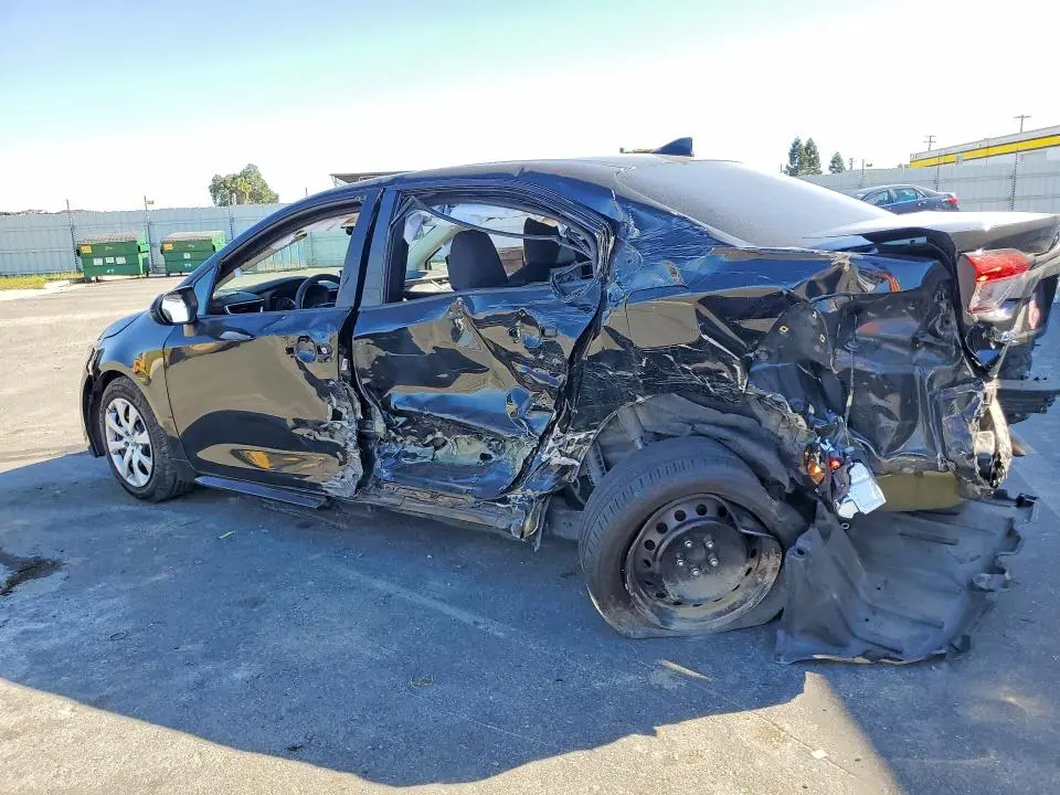 2021 TOYOTA COROLLA LE  