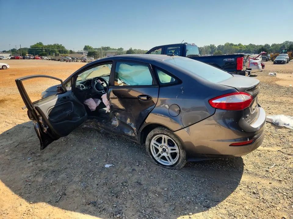 2018 FORD FIESTA SE  
