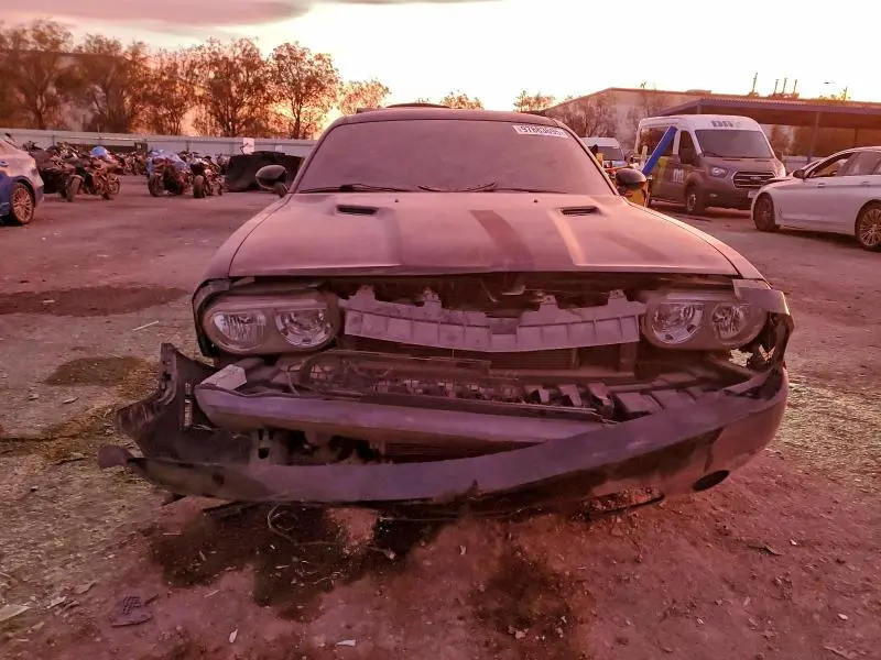 2013 DODGE CHALLENGER SXT  