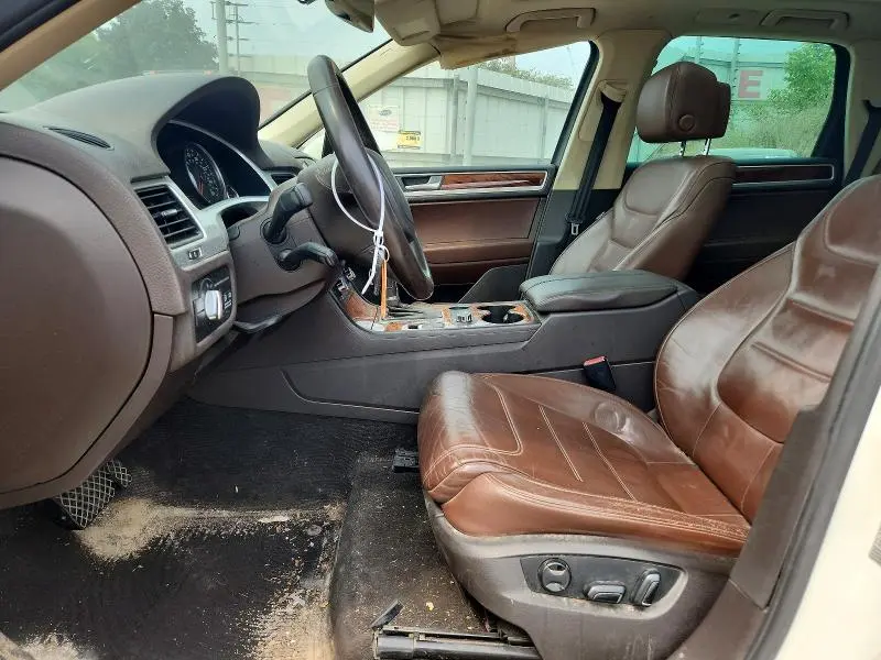 2012 VOLKSWAGEN TOUAREG V6 TDI  