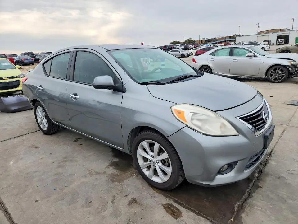2014 NISSAN VERSA 1.6 SL  