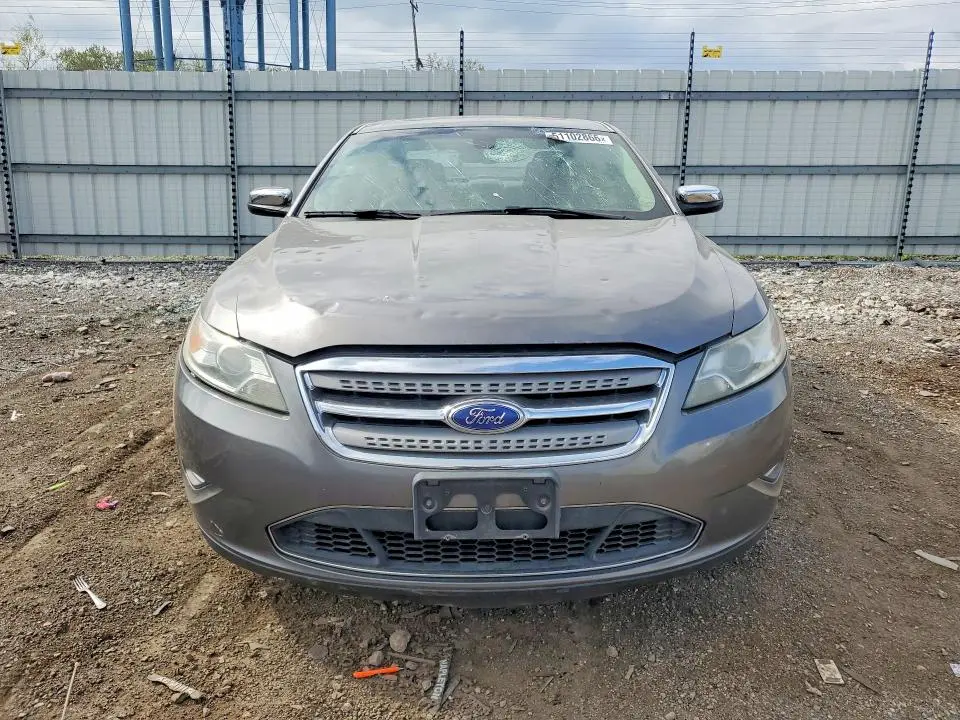 2012 FORD TAURUS LIMITED  