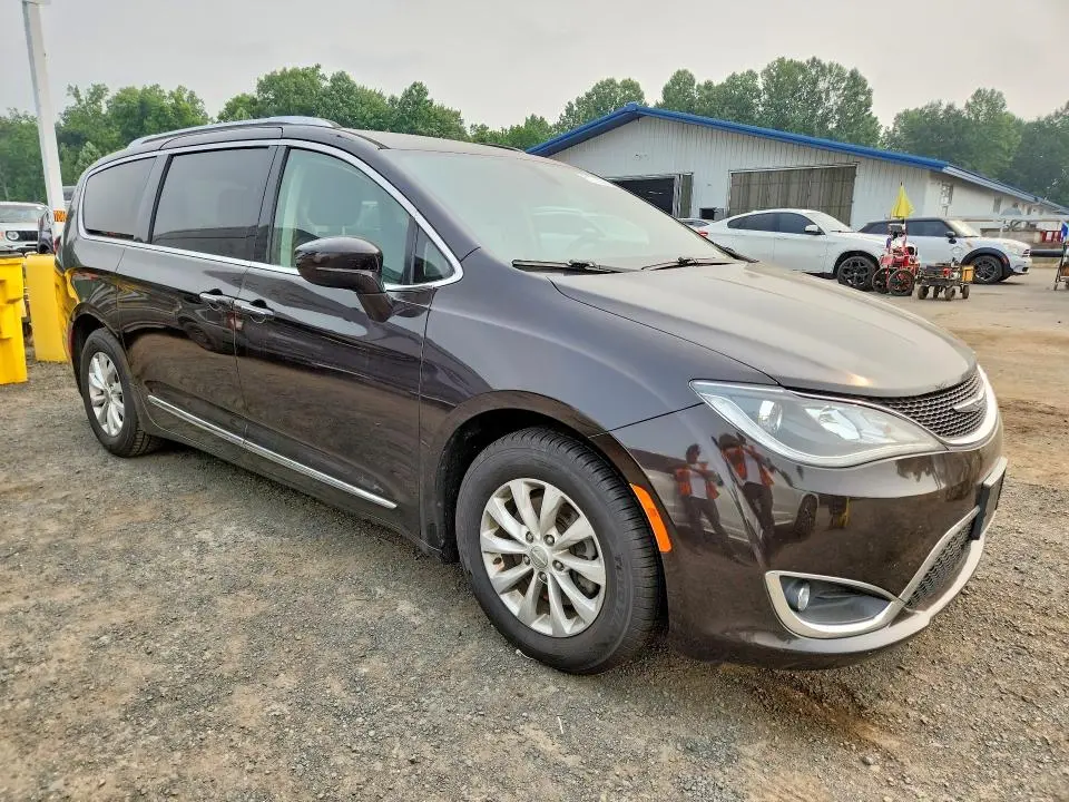 2018 CHRYSLER PACIFICA TOURING L  