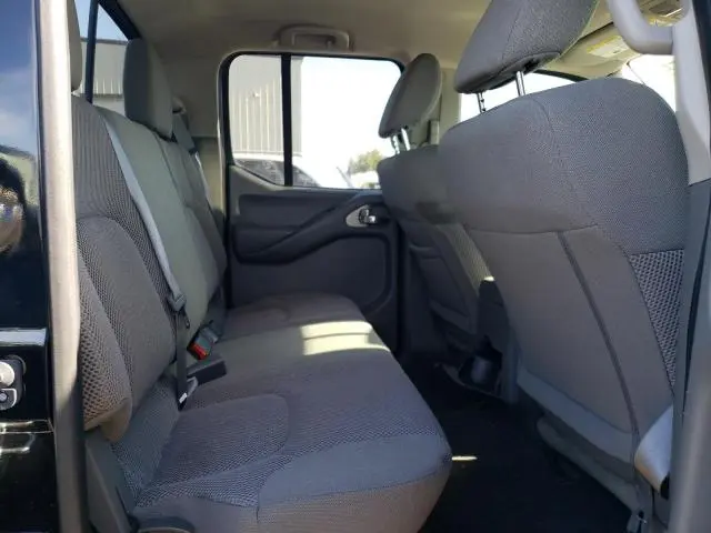 2021 NISSAN FRONTIER S  