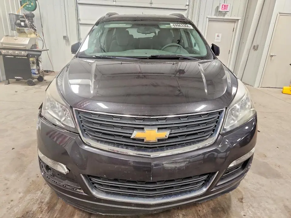 2017 CHEVROLET TRAVERSE LS  