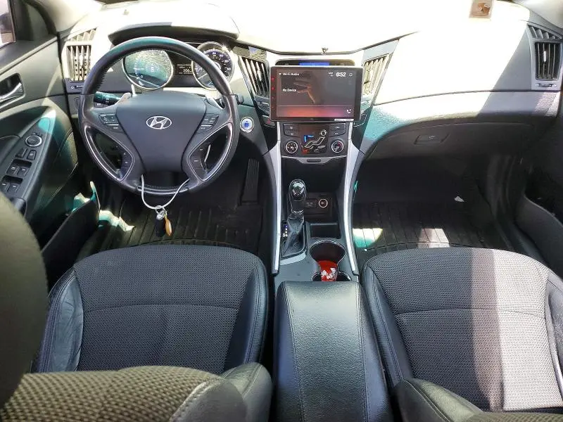 2012 HYUNDAI SONATA SE  