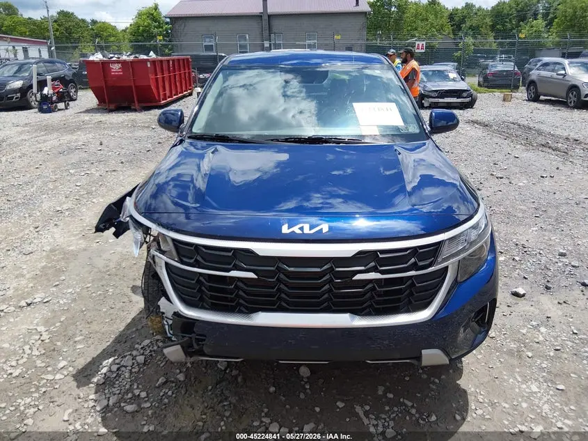 2025 KIA SELTOS LX