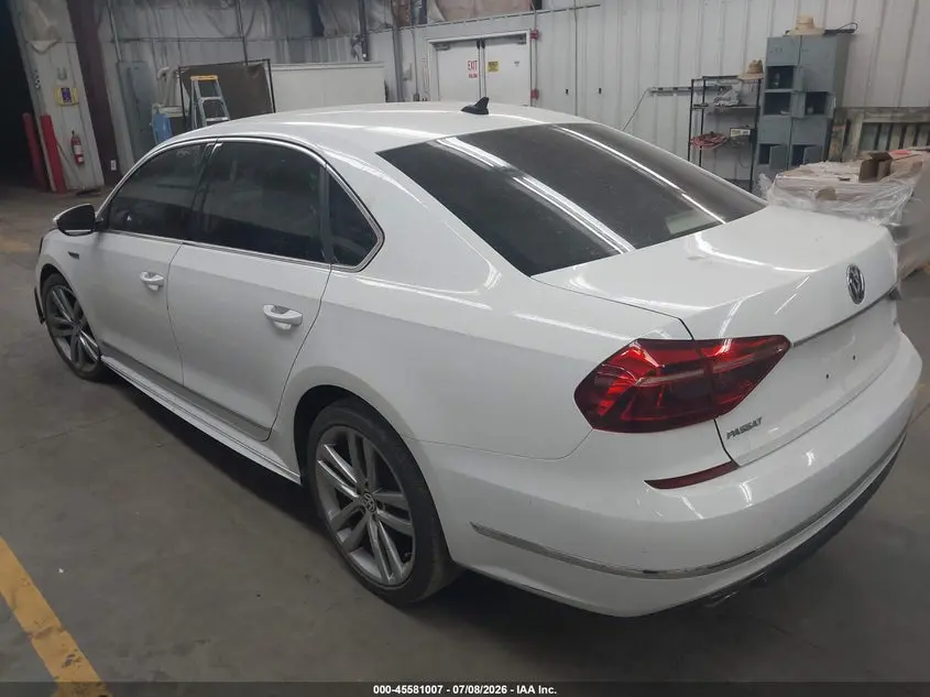 2017 VOLKSWAGEN PASSAT 1.8T R-LINE