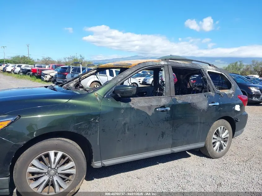 2019 NISSAN PATHFINDER SV