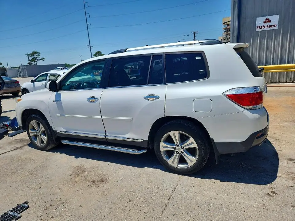 2013 TOYOTA HIGHLANDER LIMITED  