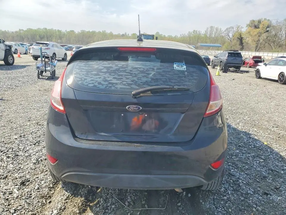 2018 FORD FIESTA SE  