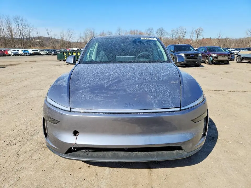 2026 TESLA MODEL Y   