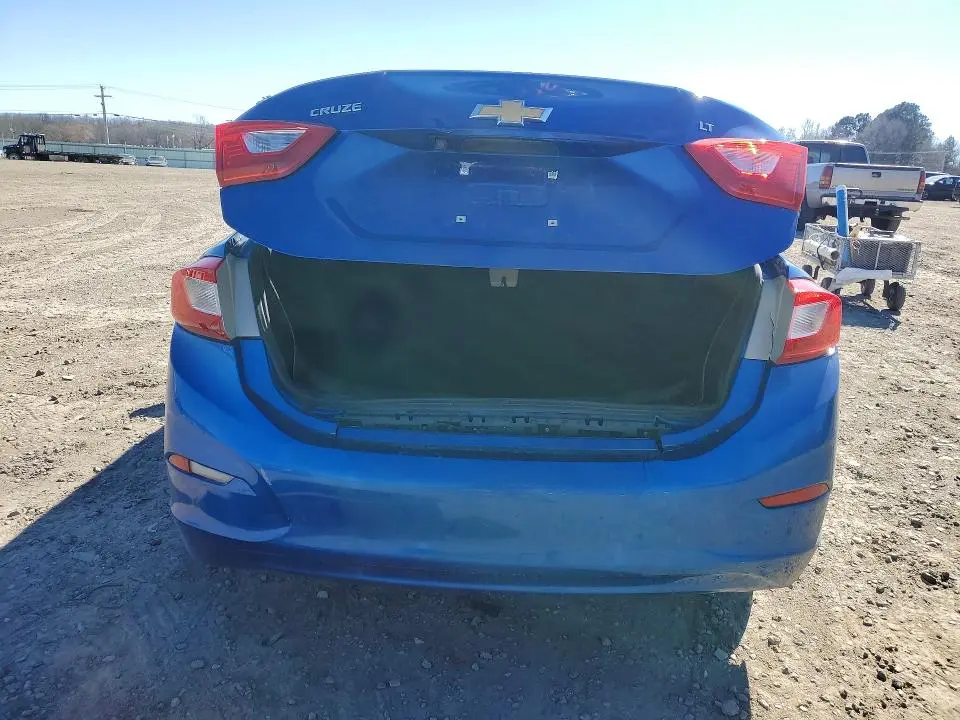 2017 CHEVROLET CRUZE LT  