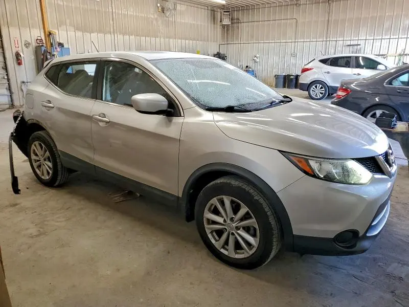 2017 NISSAN ROGUE SPORT S  