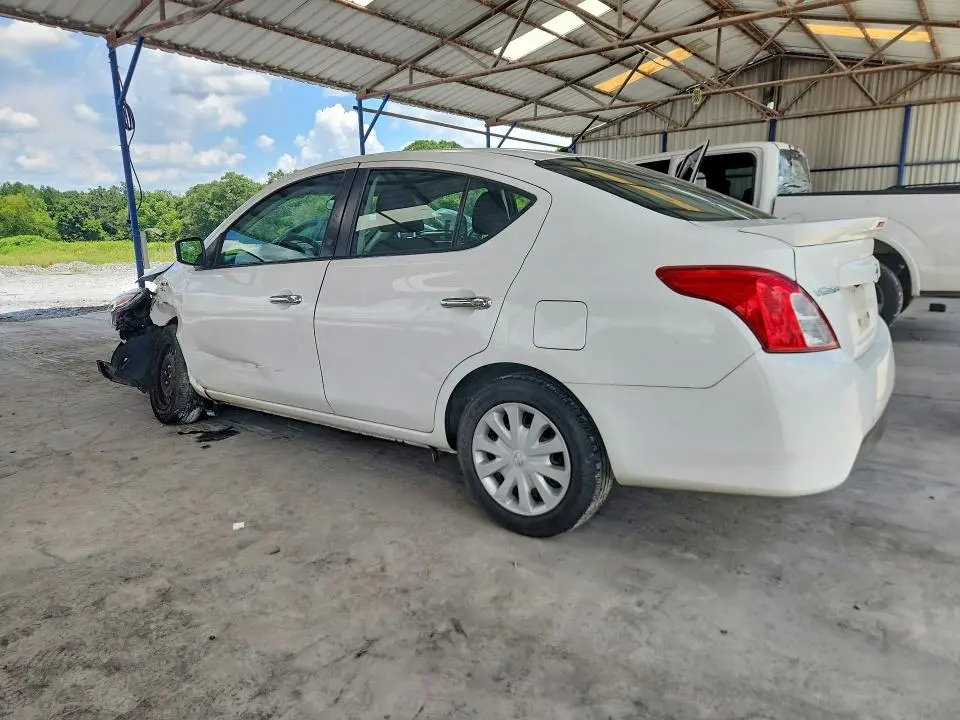 2019 NISSAN VERSA SV  