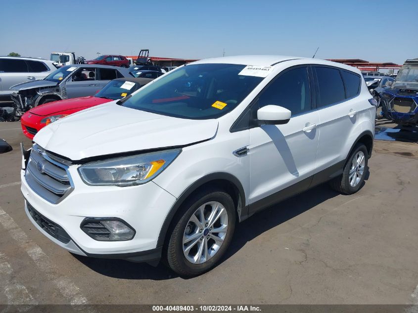 2017 FORD ESCAPE SE