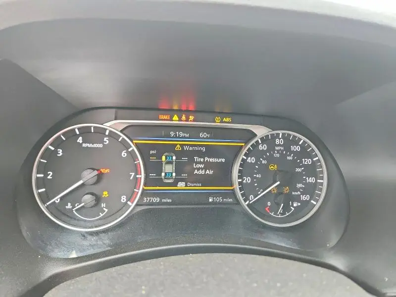 2023 NISSAN SENTRA SV  