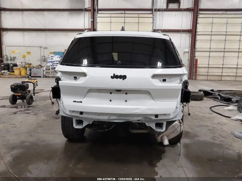 2023 JEEP GRAND CHEROKEE L ALTITUDE 4X4