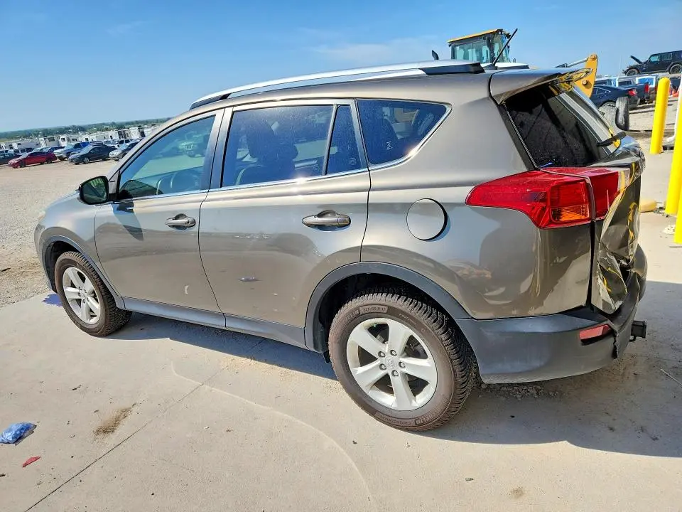 2014 TOYOTA RAV4 XLE  