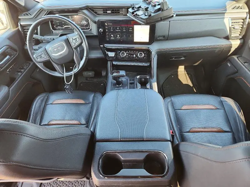 2023 GMC SIERRA K1500 AT4  