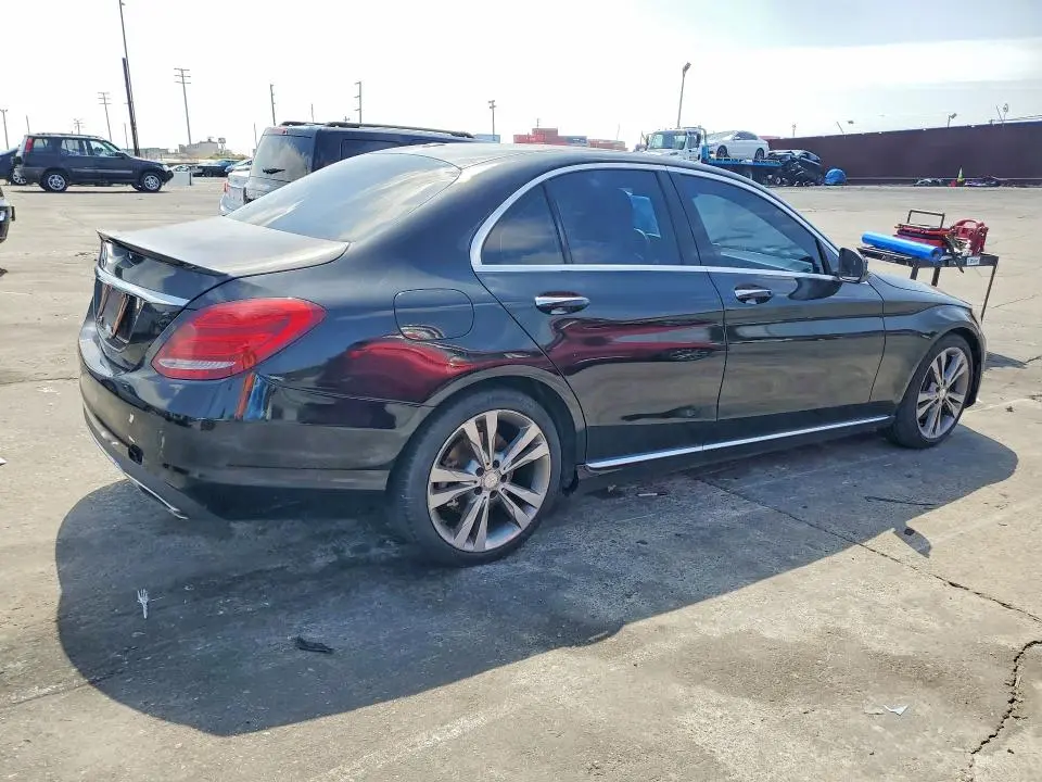 2015 MERCEDES-BENZ C 300  