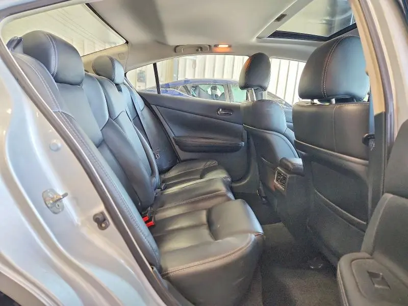 2012 NISSAN MAXIMA S  