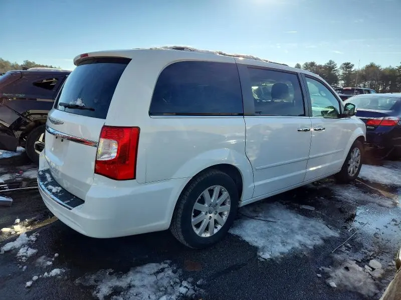 2015 CHRYSLER TOWN & COUNTRY LX  